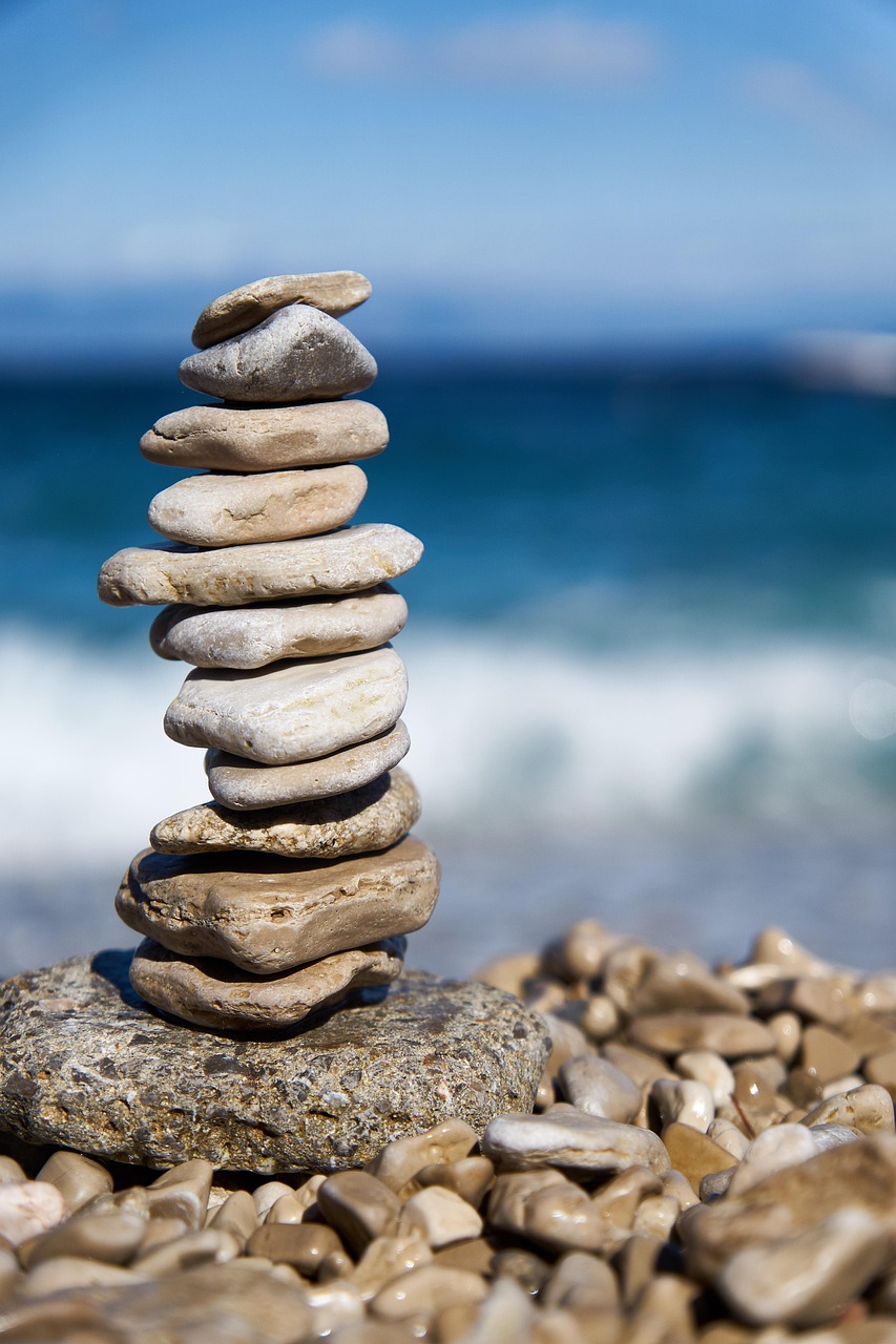 stones, rock, balance, balanced rocks, balanced stones, riverbank, beach, meditation, zen, mindfulness, spirituality, nature, harmony, sea
